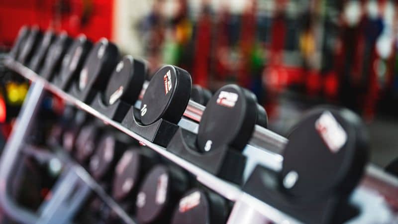 Adjustable Dumbbells vs. Fixed Weights: Which to Buy for a Home Gym