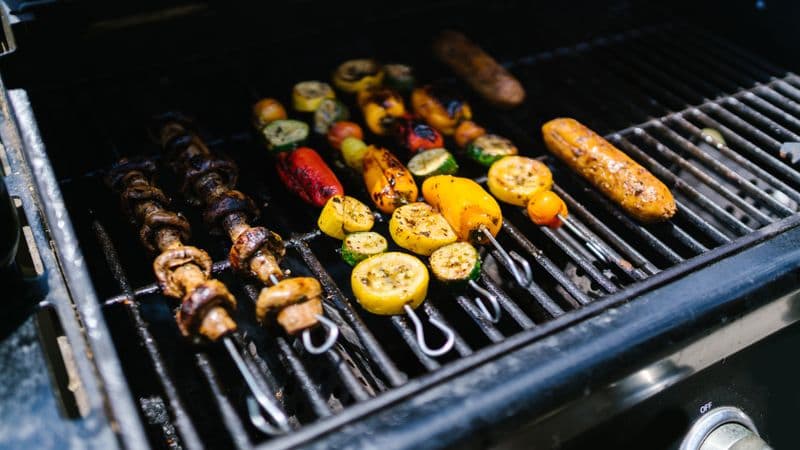 Illustrative photo for Weber Spirit E-325